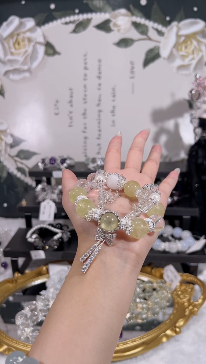 【闪购商品】水晶手链未镶嵌天然水晶默认微瑕 多样性发货发其一