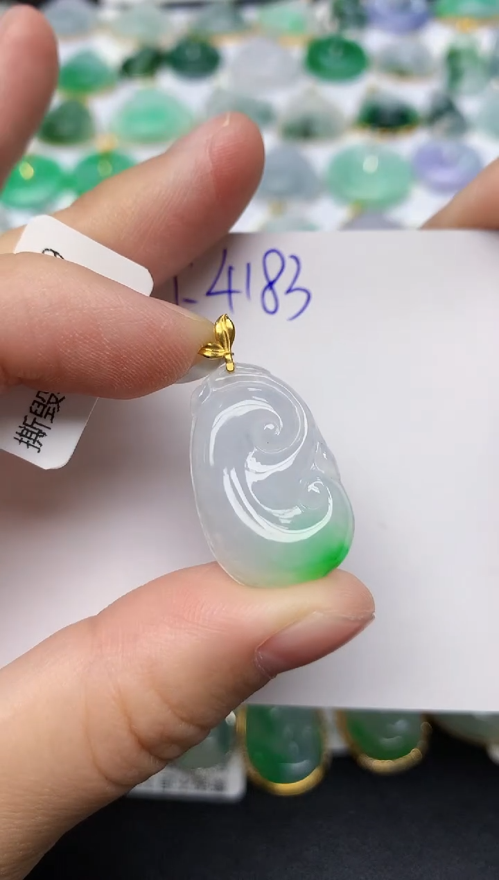 颈饰18K金镶嵌翡翠天然缅甸A货翡翠百元以上9元证书费自理