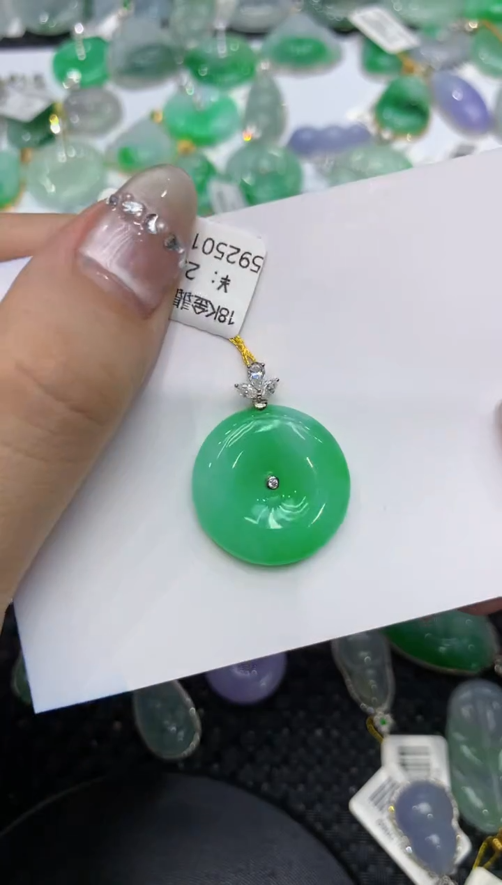 【闪购商品】翡翠颈饰18K金镶嵌222222222