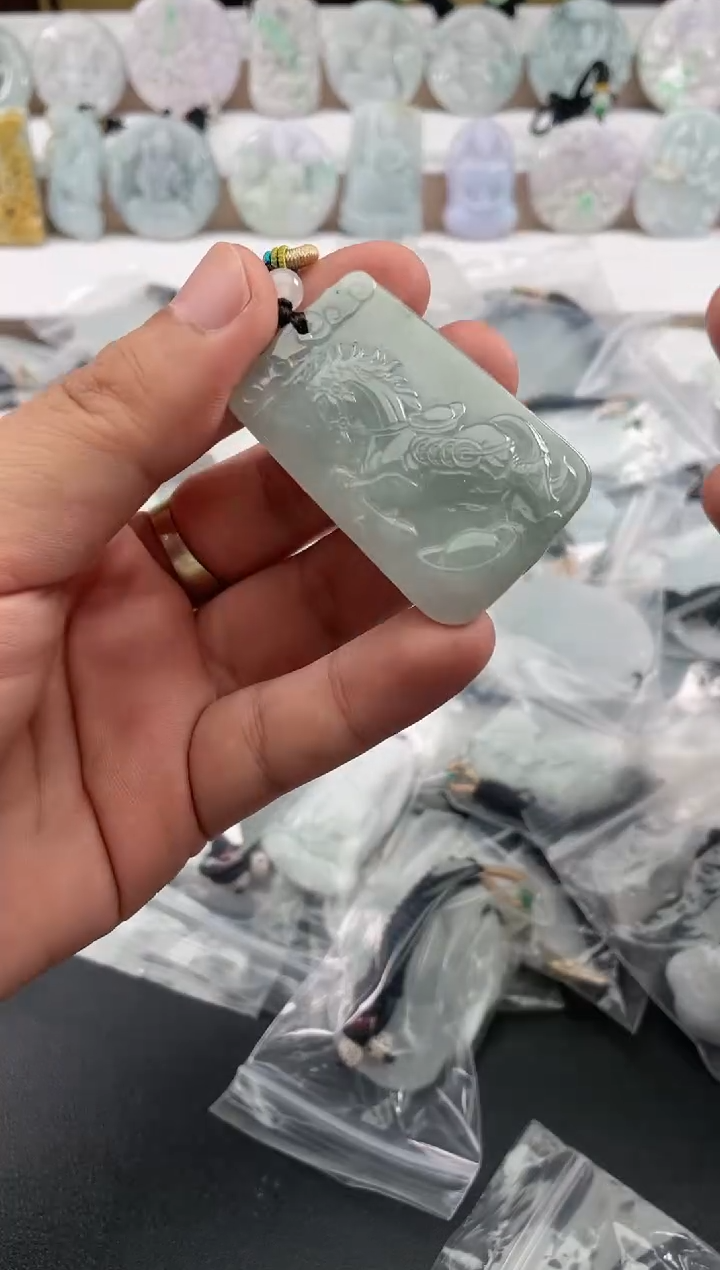 颈饰未镶嵌翡翠25/12/7/.24