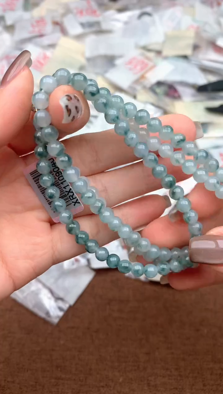 未镶嵌挂件翡翠—