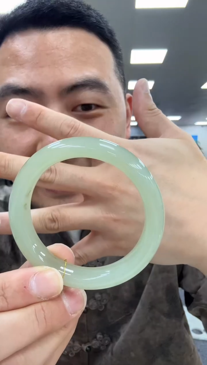 【闪购商品】和田玉手镯未镶嵌56-57  348