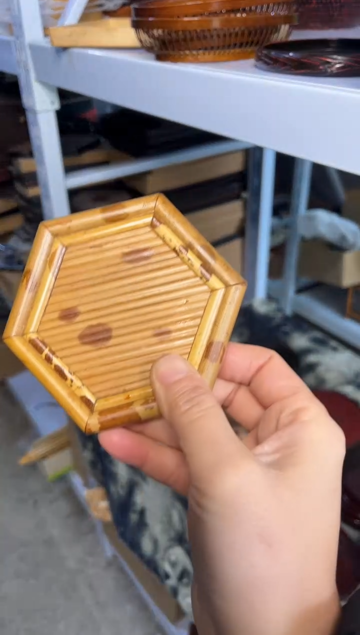 【闪购商品】六角形茶杯托湘妃竹 尺寸9cm