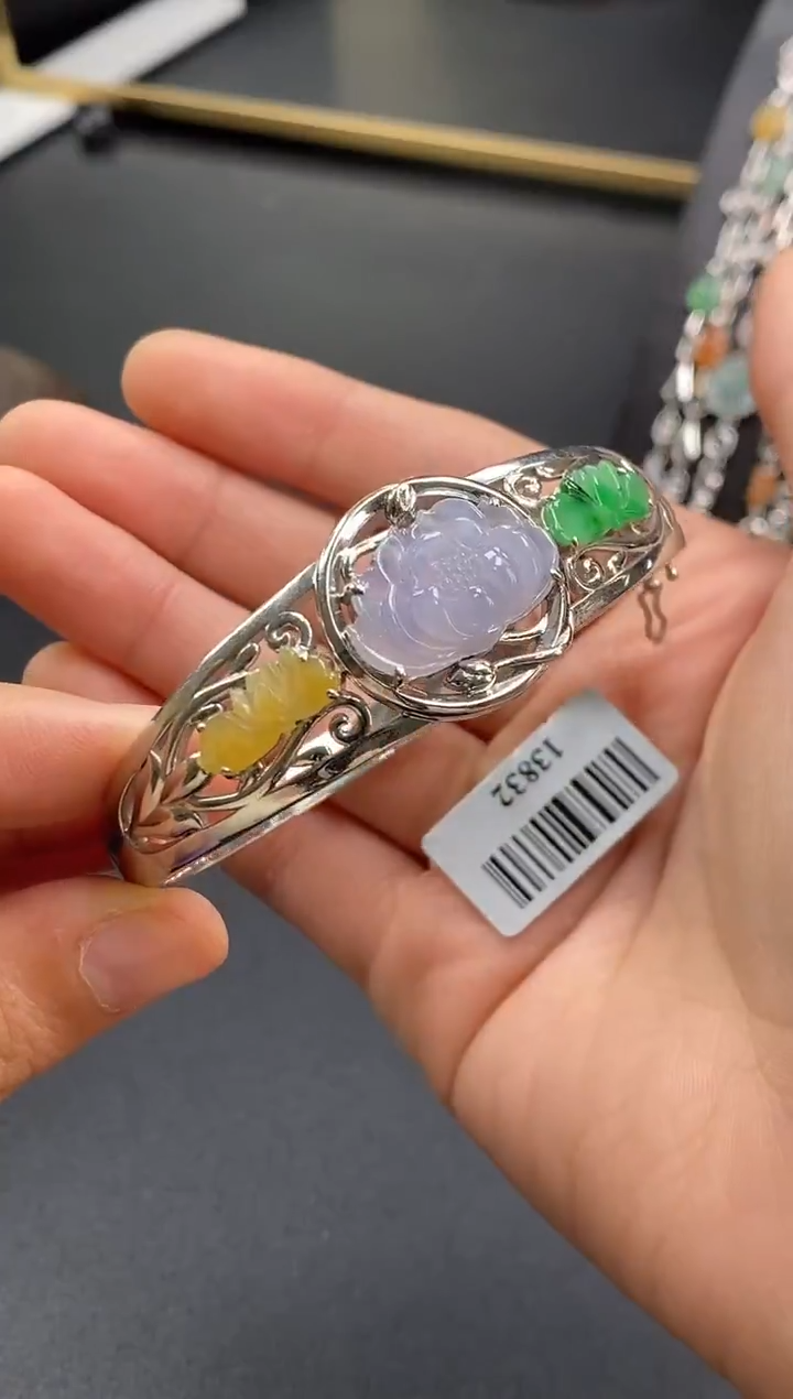 颈饰银S925镶嵌翡翠13832