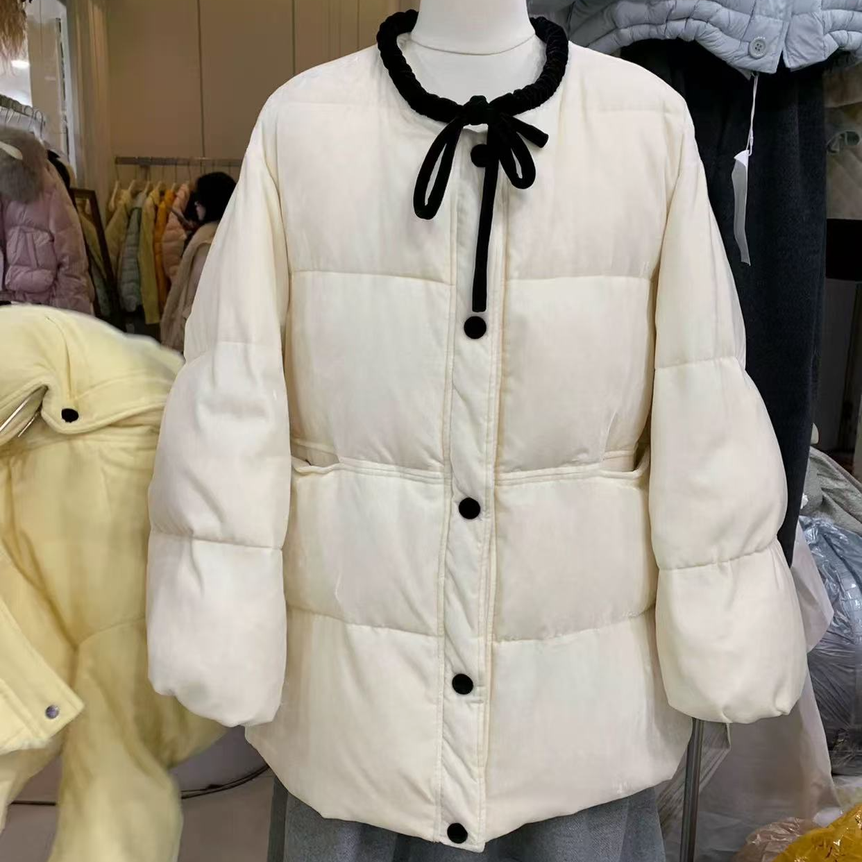 9106冬日冰淇淋 复古丝绒撞色系带中长款羽绒外套