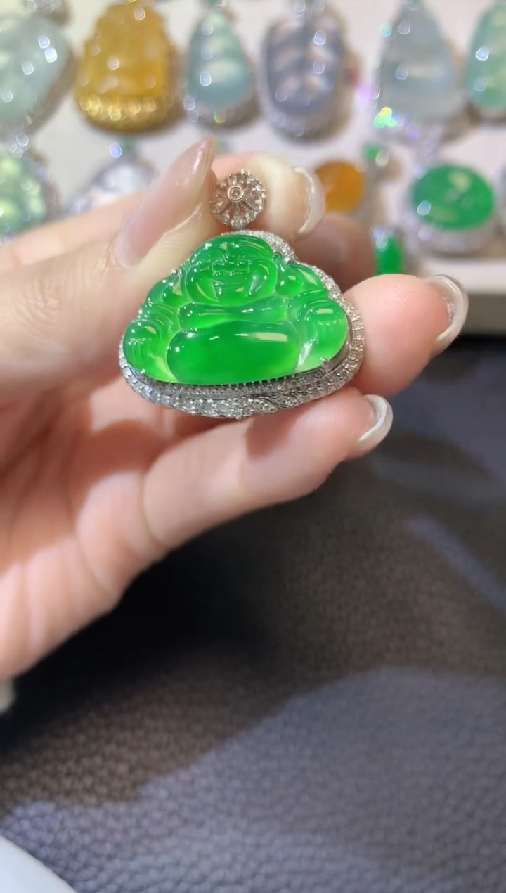 【闪购商品】翡翠吊坠(不含链)18K金镶嵌A333