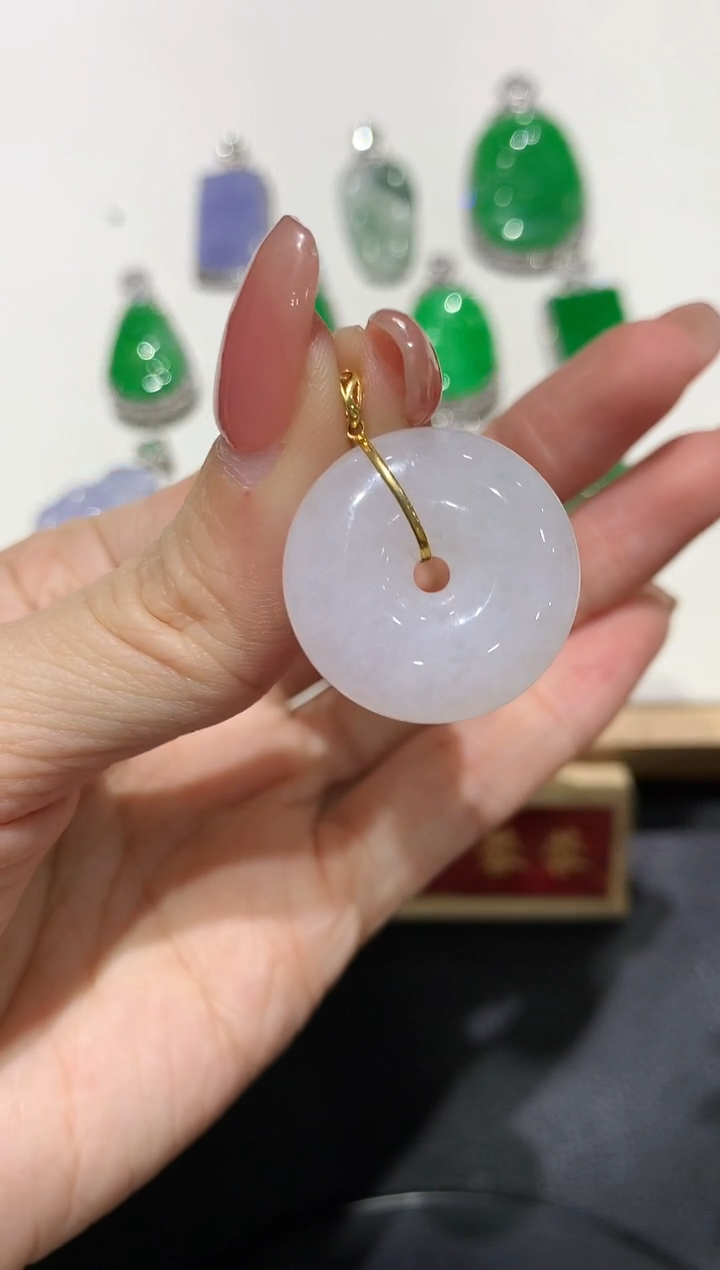 【闪购商品】翡翠吊坠(不含链)18K金镶嵌团购1