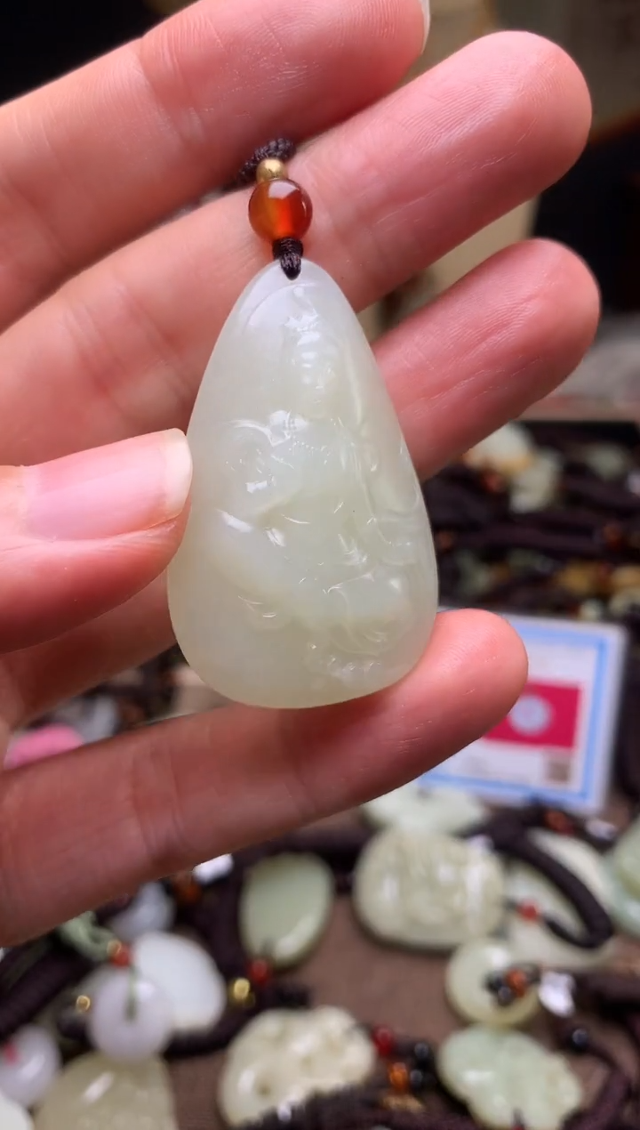 颈饰未镶嵌和田玉新疆料青海料清水和田玉吊坠