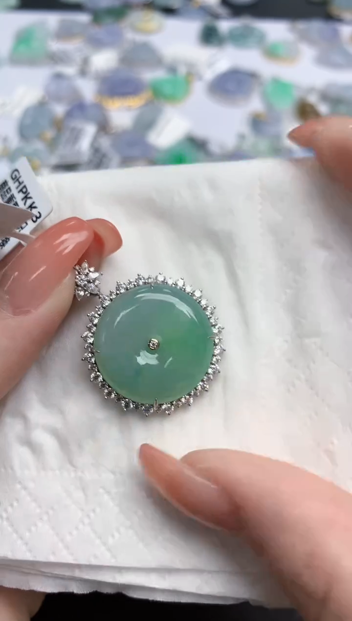 【闪购商品】翡翠颈饰18K金镶嵌天然缅甸翡翠A货