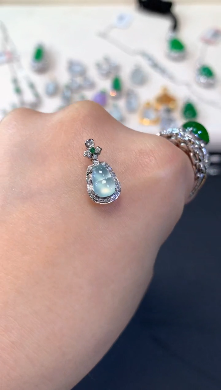 【闪购商品】翡翠吊坠(不含链)18K金镶嵌A110|980拍一发一