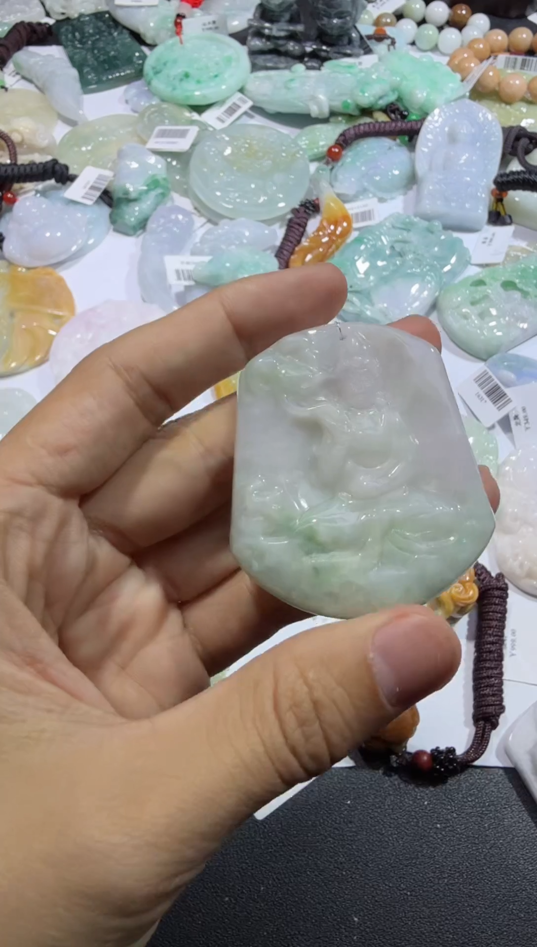 【闪购商品】翡翠颈饰未镶嵌00005345