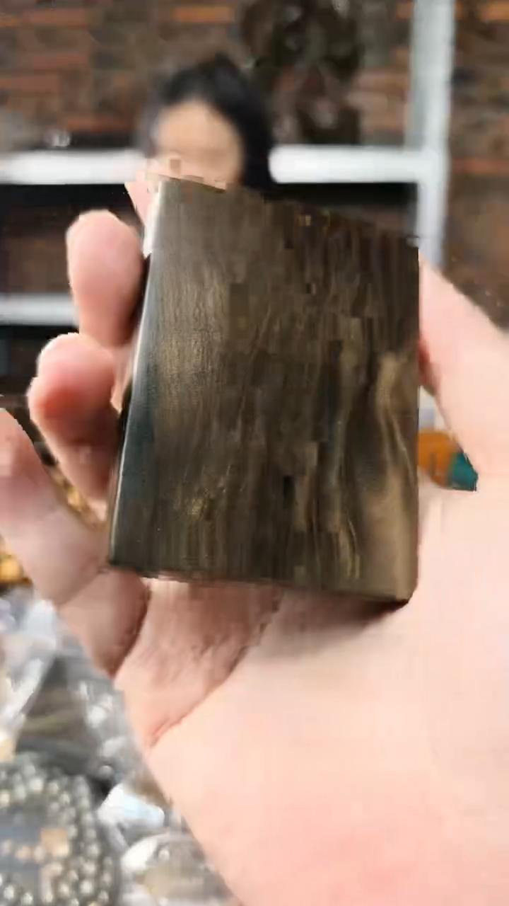 【闪购商品】金丝楠无事牌手把件