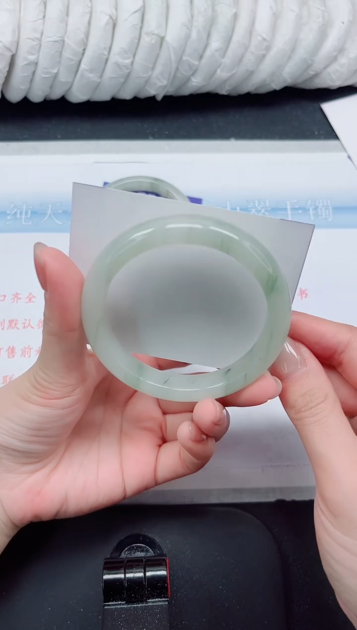 【闪购商品】石英质玉手镯未镶嵌393#58.2