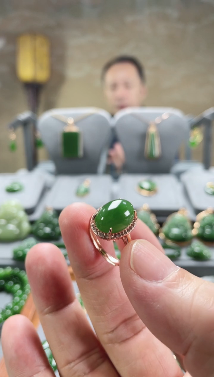 【闪购商品】和田玉戒指银S925镀金镶嵌10x14mm