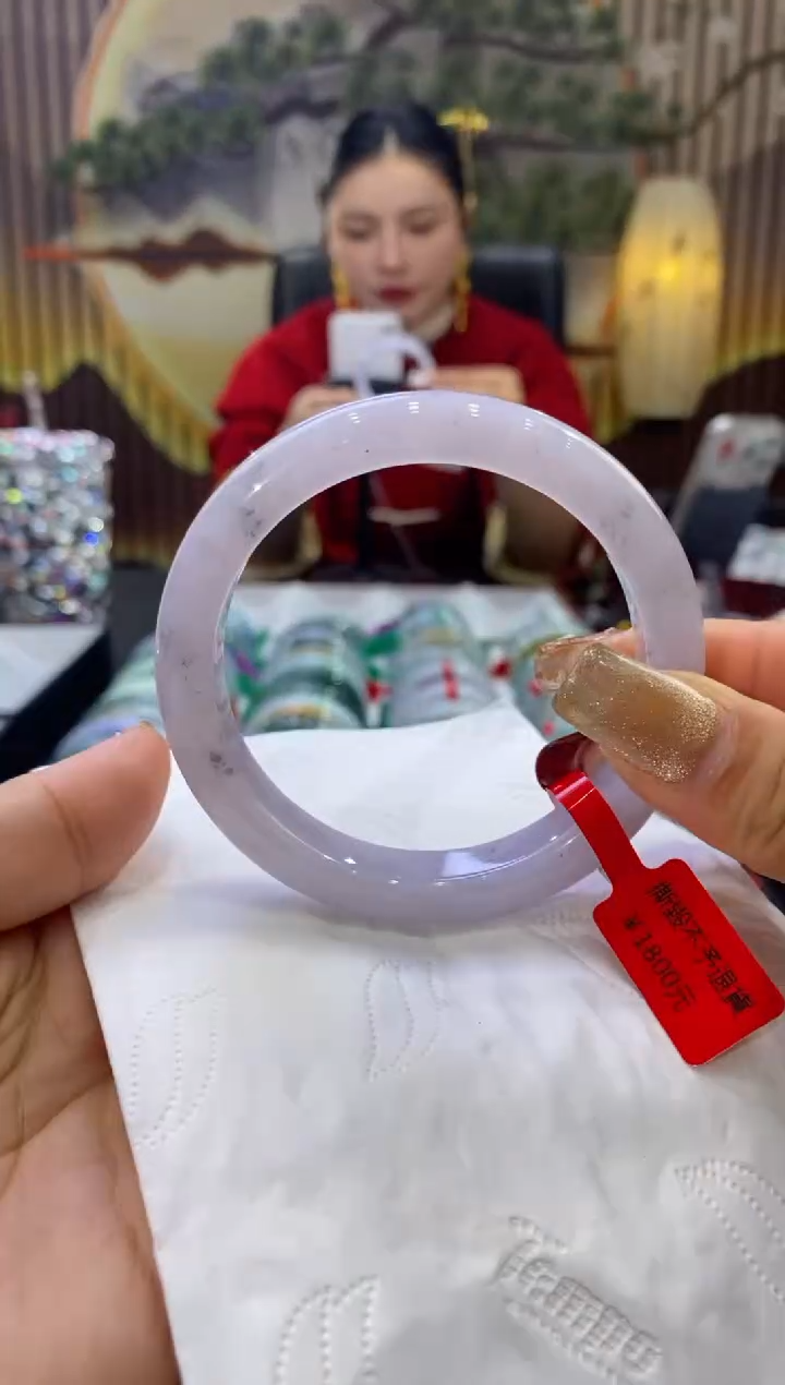 【闪购商品】翡翠手镯未镶嵌多人08574