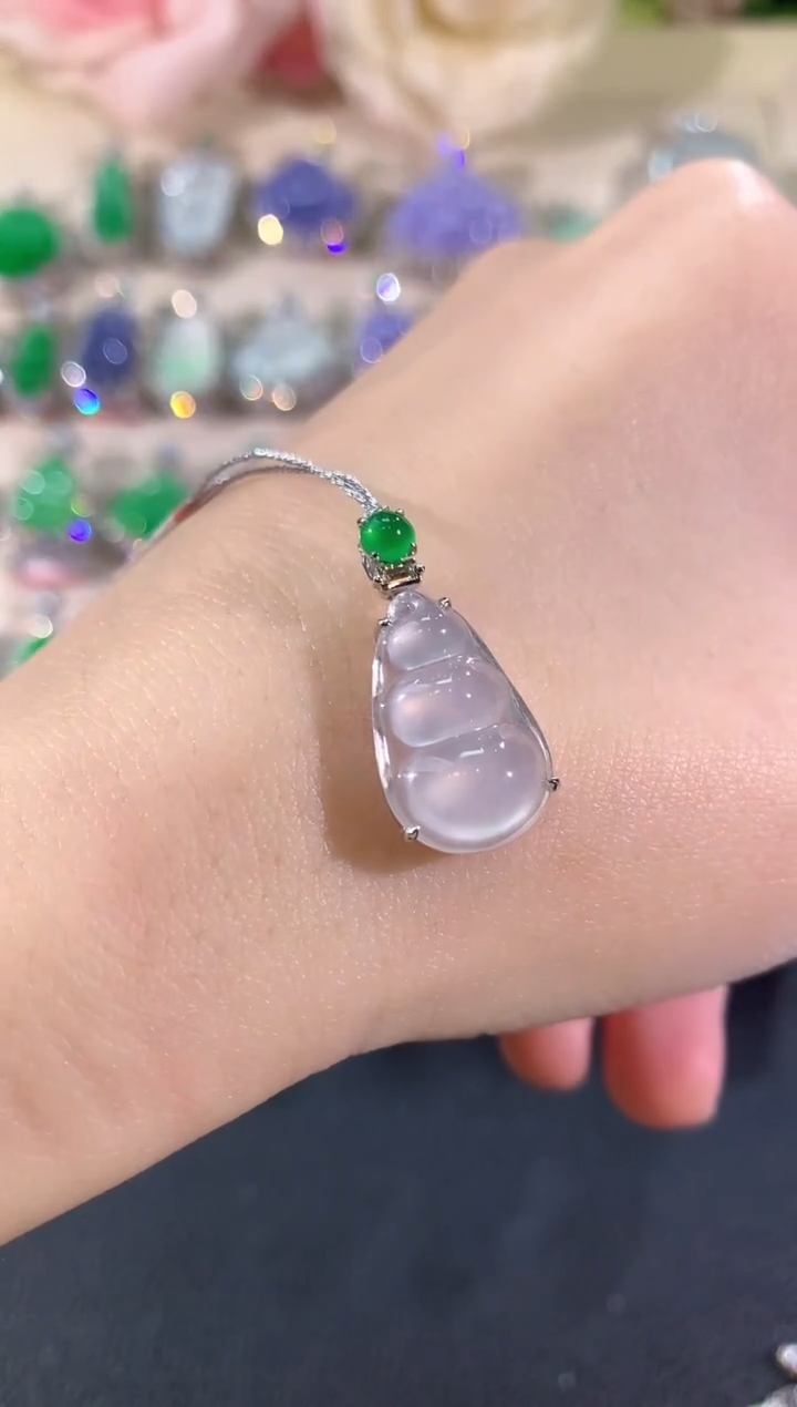 吊坠(不含链)18K金镶嵌翡翠冬日珠宝Q98