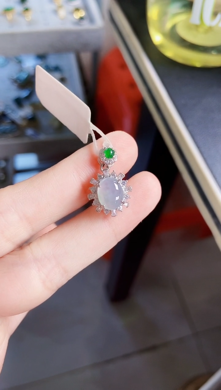 【闪购商品】翡翠颈饰银S925镶嵌44646464