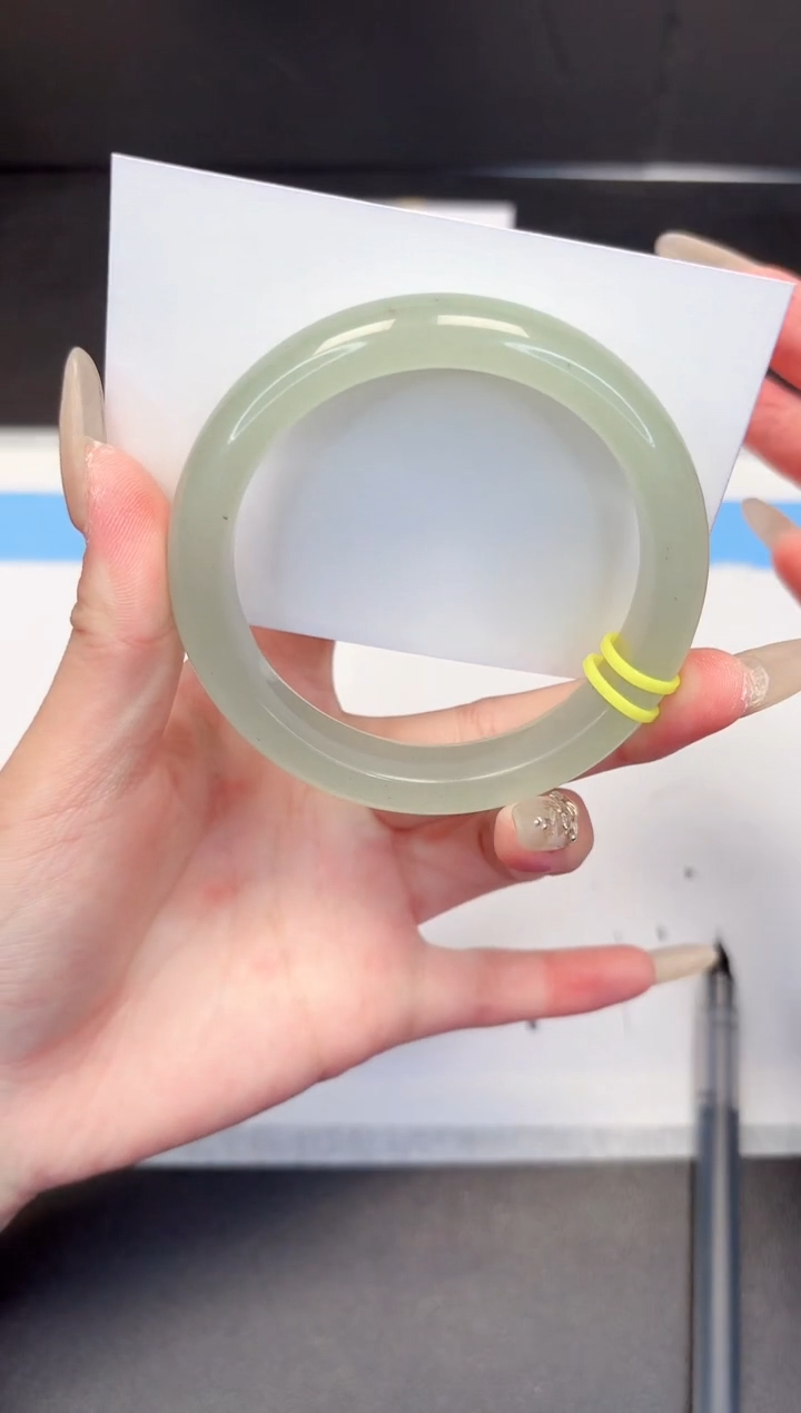 【闪购商品】石英质玉手镯未镶嵌189-57.8