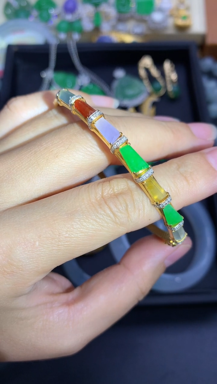 18K金镶嵌手镯翡翠637-中国好珍宝