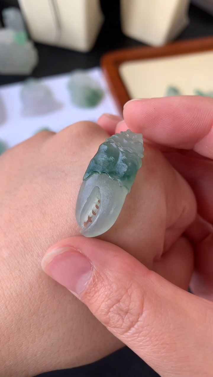 【闪购商品】定制翡翠未镶嵌翡翠