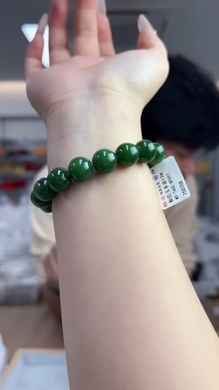 【闪购商品】和田玉碧玉12m未镶嵌手串-1630