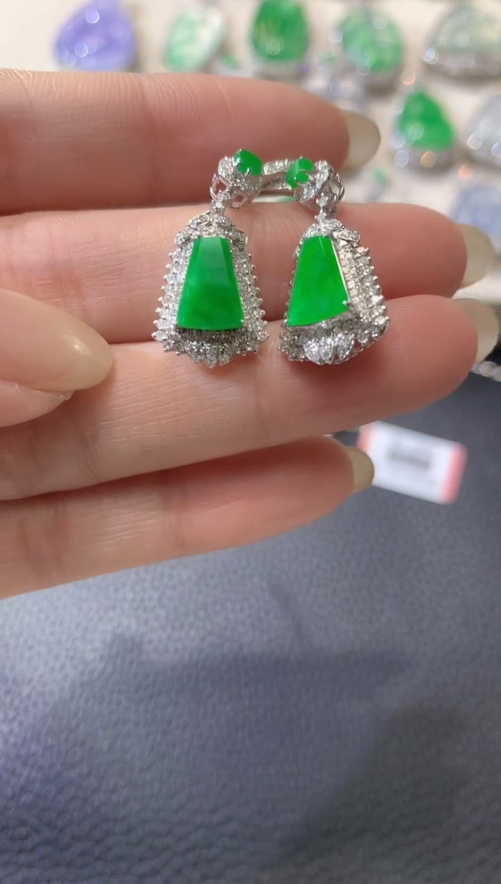 【闪购商品】翡翠耳饰18K金镶嵌A1翡翠多样性发一件