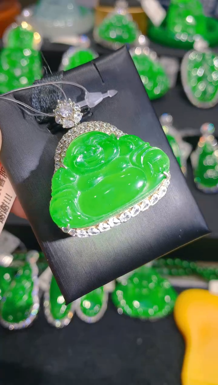 【闪购商品】翡翠颈饰银S925镶嵌48一季