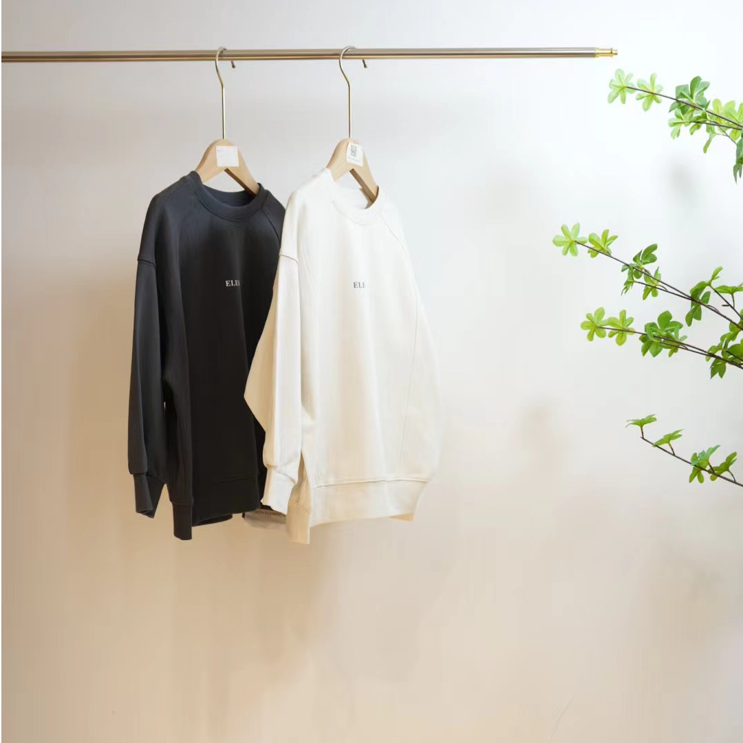 2-176-一款两色胸前字母印花儿童春季圆领卫衣X（03077）