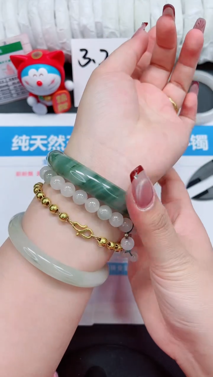 【闪购商品】石英质玉手镯未镶嵌362