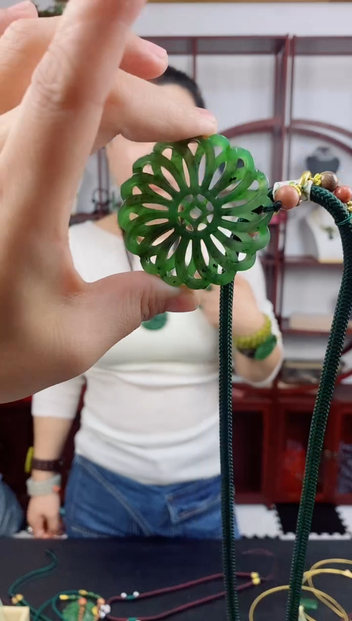 颈饰未镶嵌和田玉（碧玉）时来运转