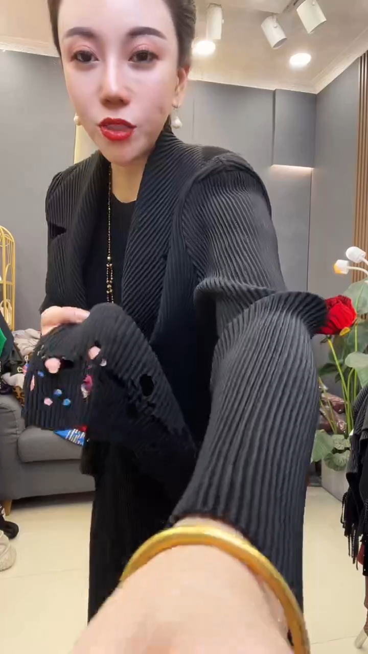 聚酯纤维（涤纶）黑色 镂空 套