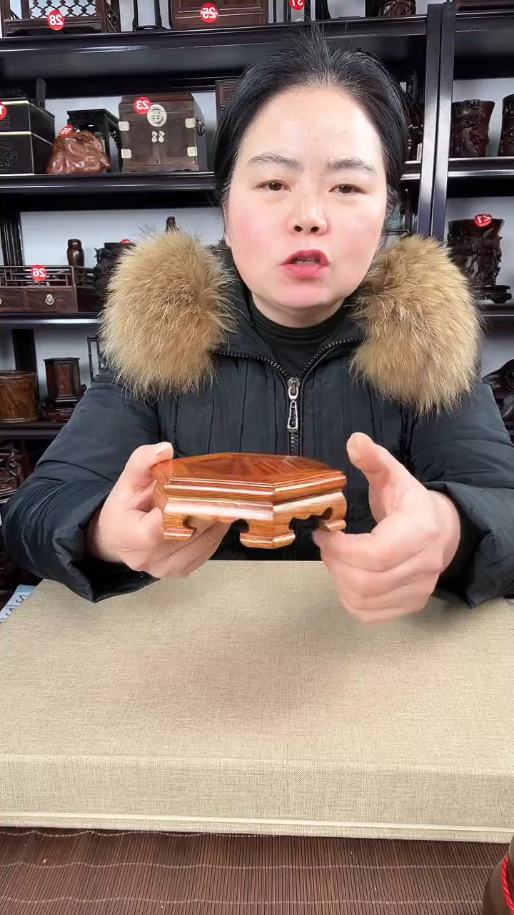 【闪购商品】木2814老李红木工艺品