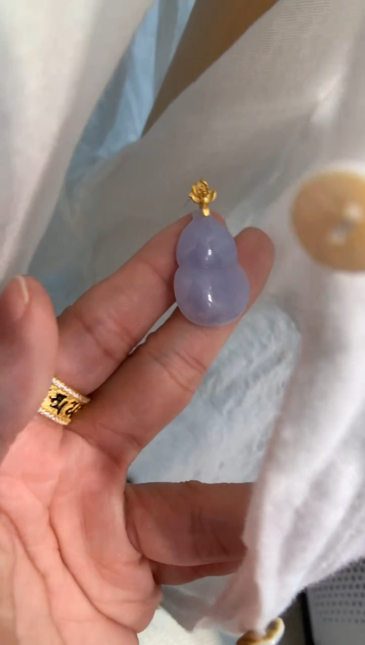 吊坠(不含链)18K金镶嵌翡翠葫芦