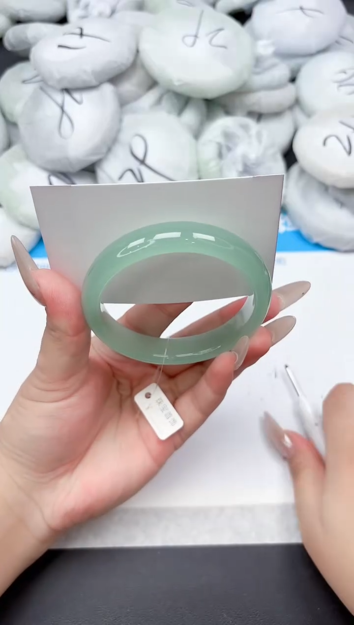 未镶嵌手镯石英质玉329-57.5