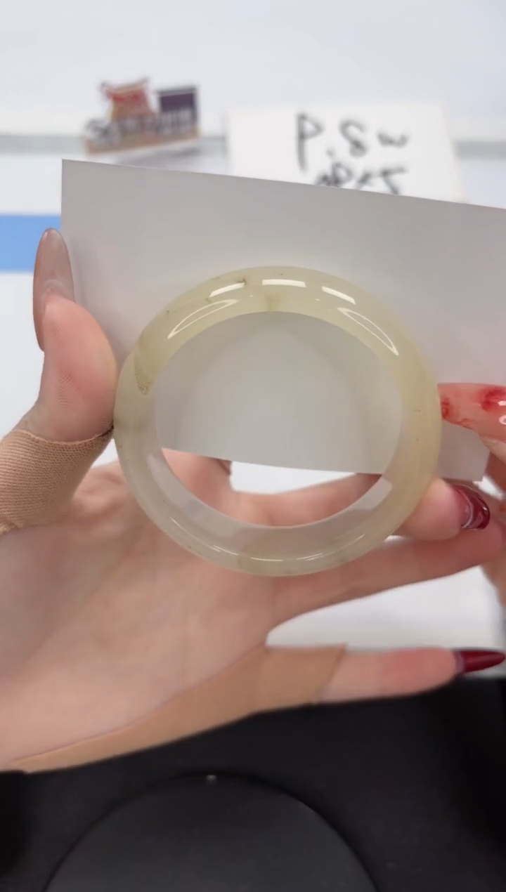 【闪购商品】石英质玉手镯未镶嵌A398-54.8