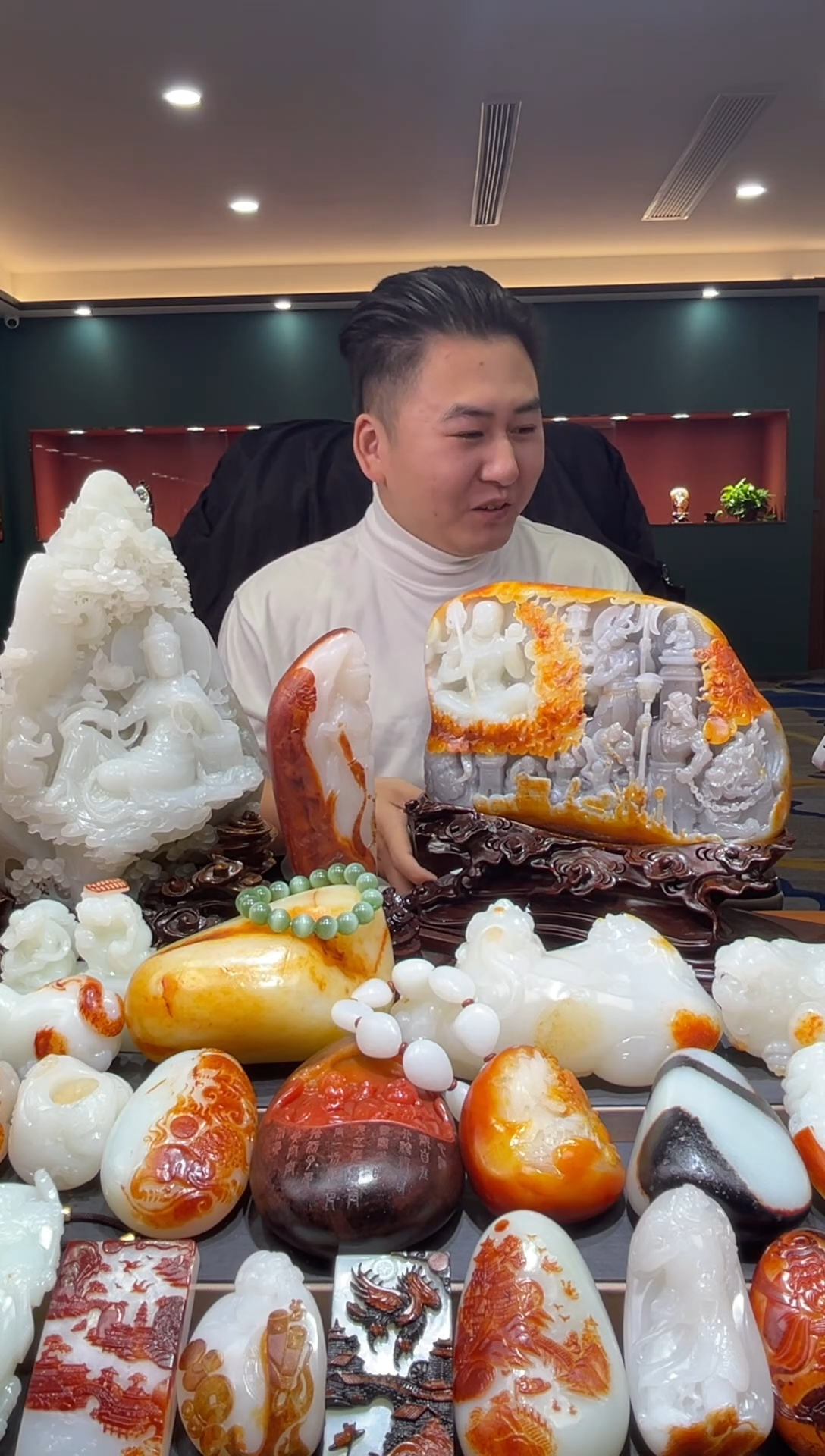 未镶嵌和田玉把件人**姐和田玉