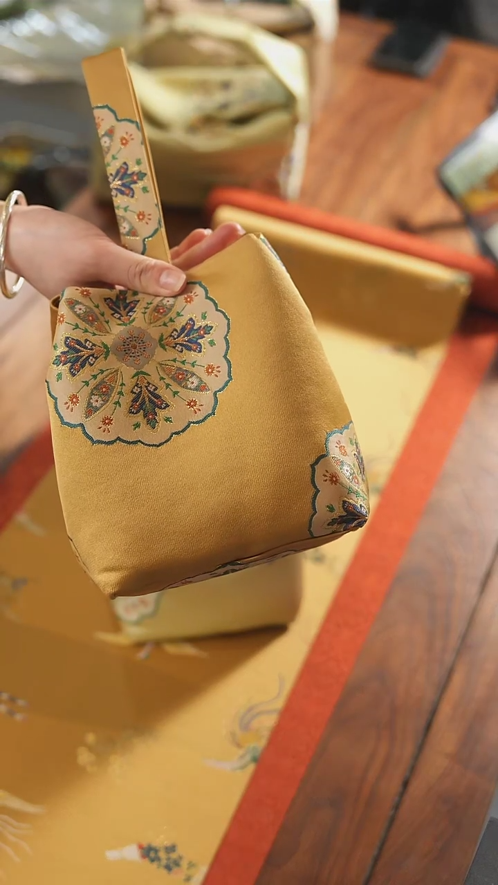 【闪购商品】壶袋···············