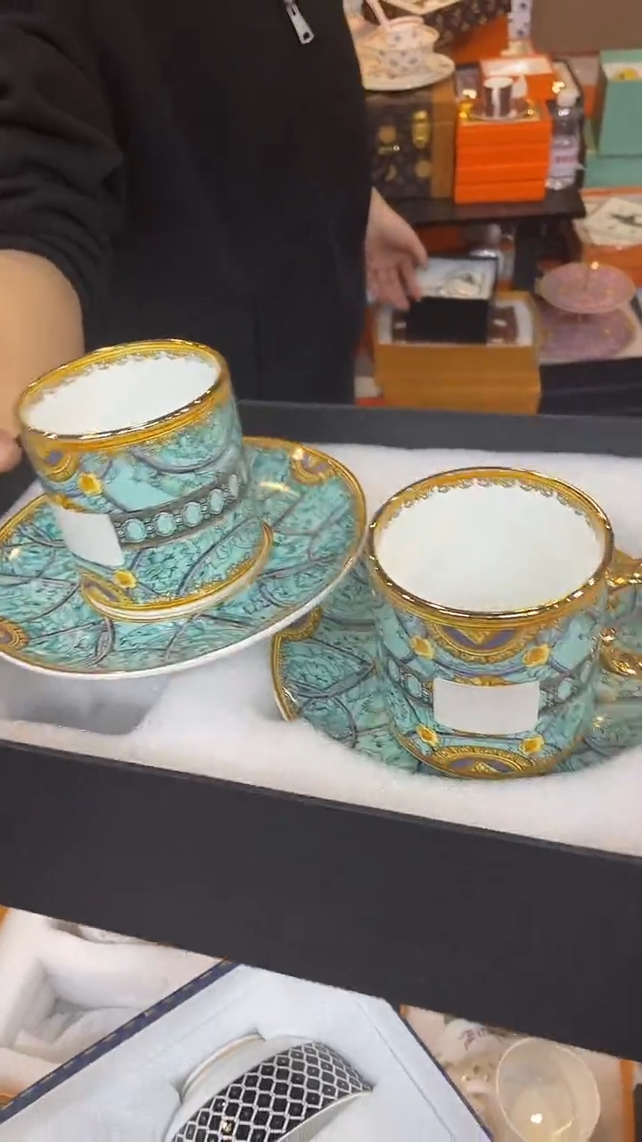 杯鸿辉家品牌瓷器，京东包邮！