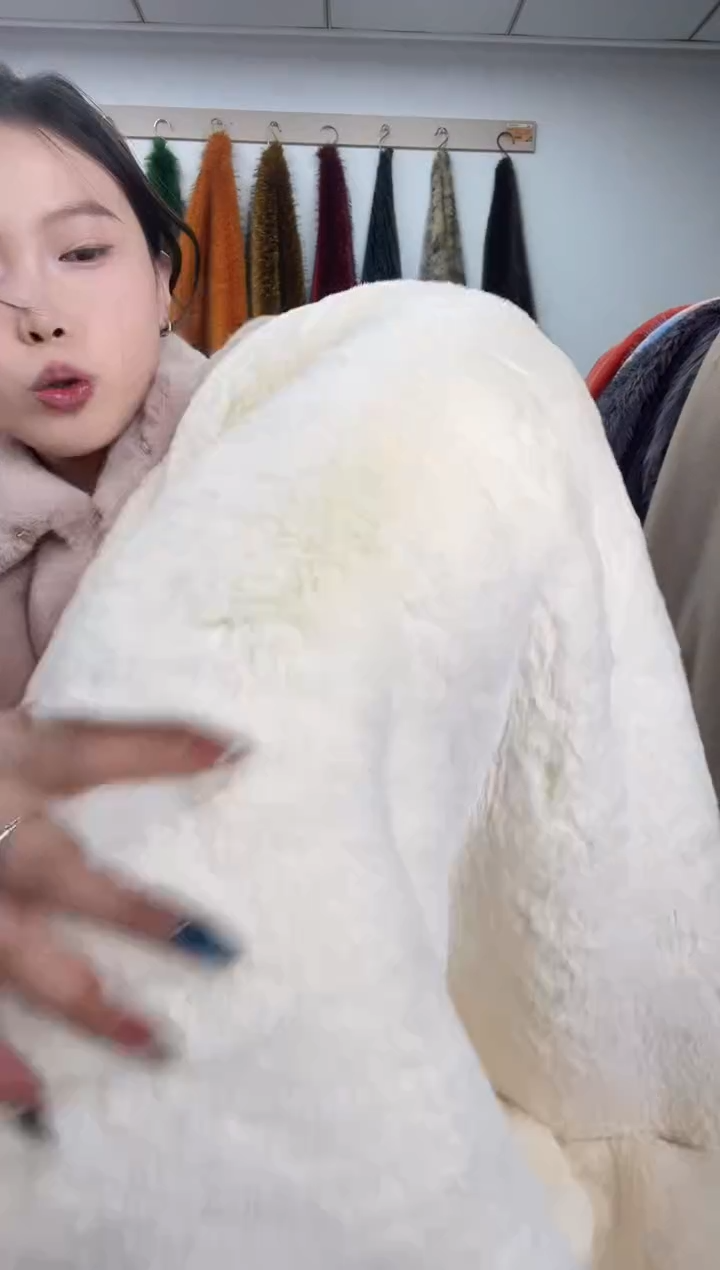 狐狸毛D671尺寸1.8*1