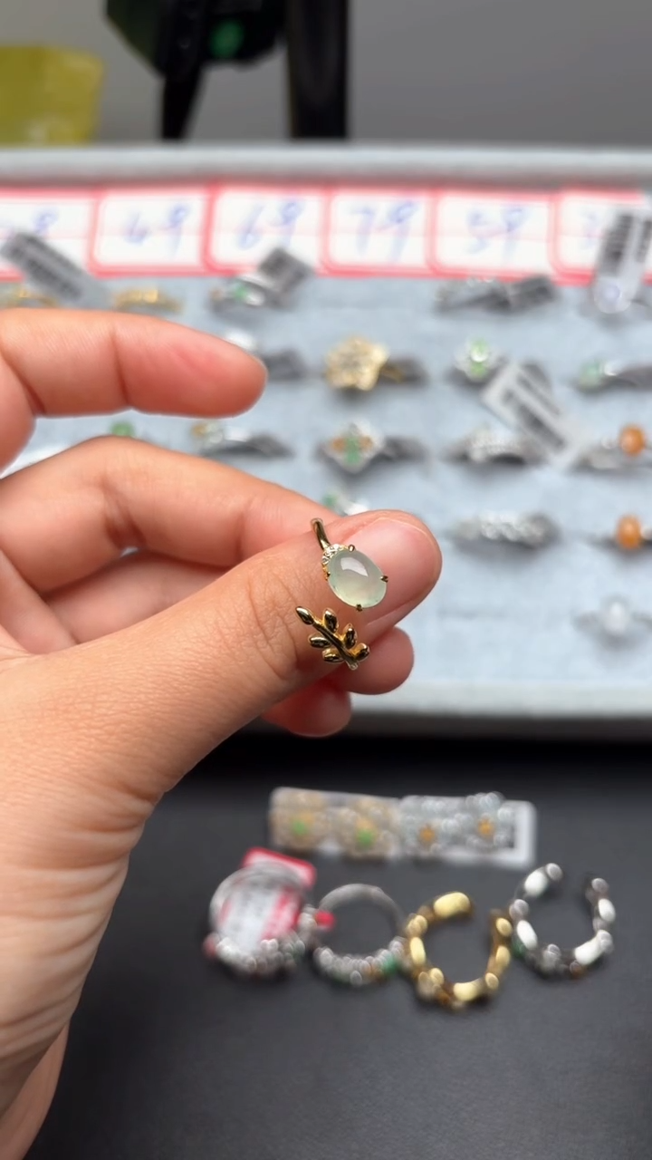 【闪购商品】翡翠戒指银S925镶嵌缅甸A货翡翠S925银镶嵌