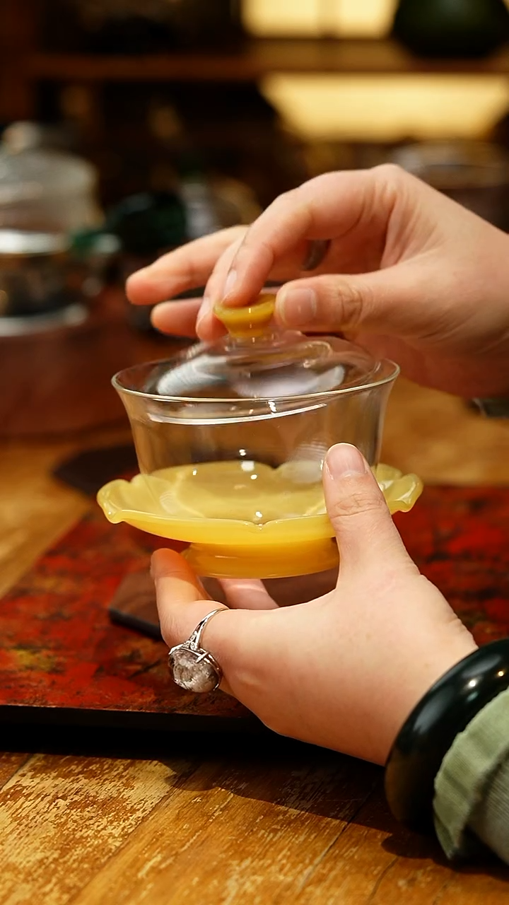 【闪购商品】禾器/晶彩沁莲盖碗/金玉/定制版