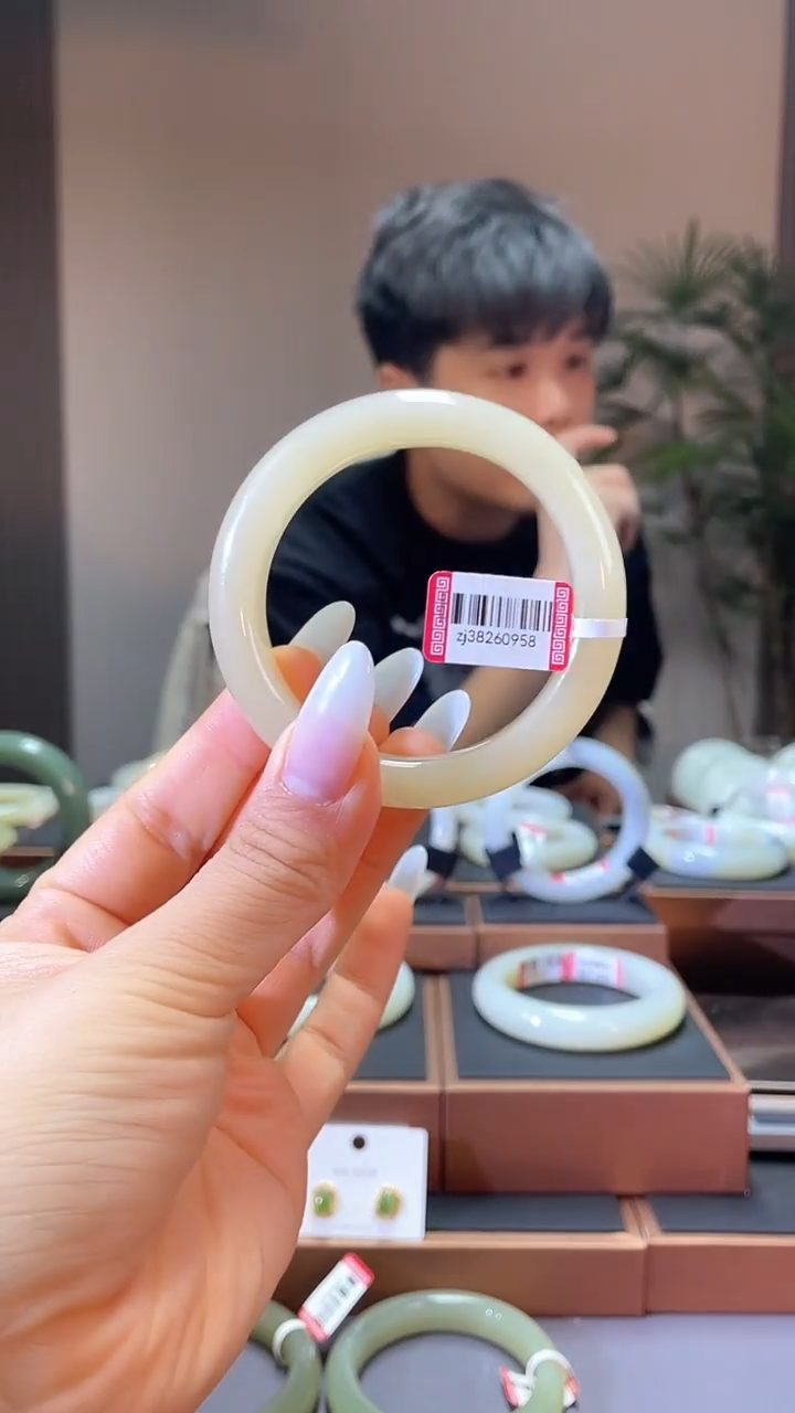 和田玉未镶嵌手镯55甜糖38260958