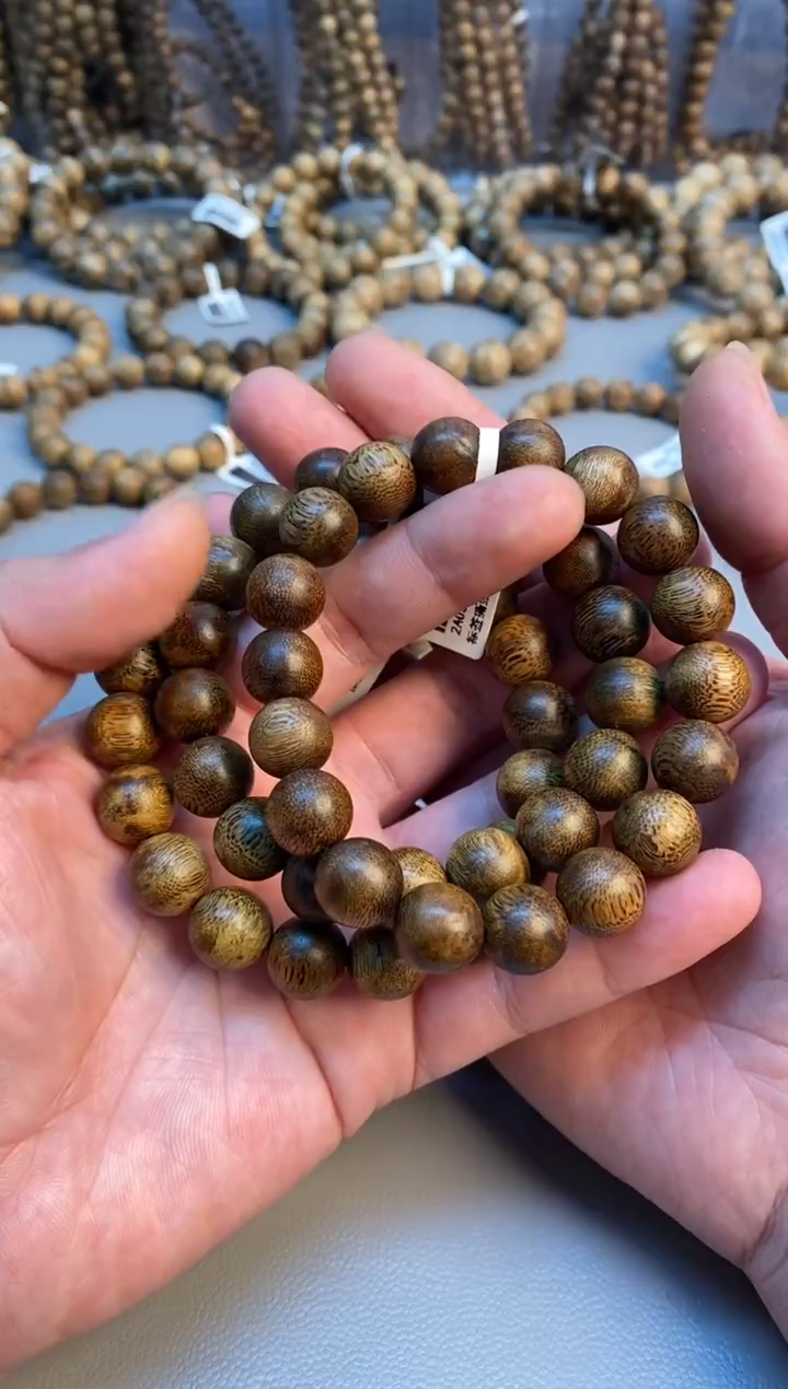 沉香手串海南莺歌绿圆珠单圈微瑕1.2多样性发其一