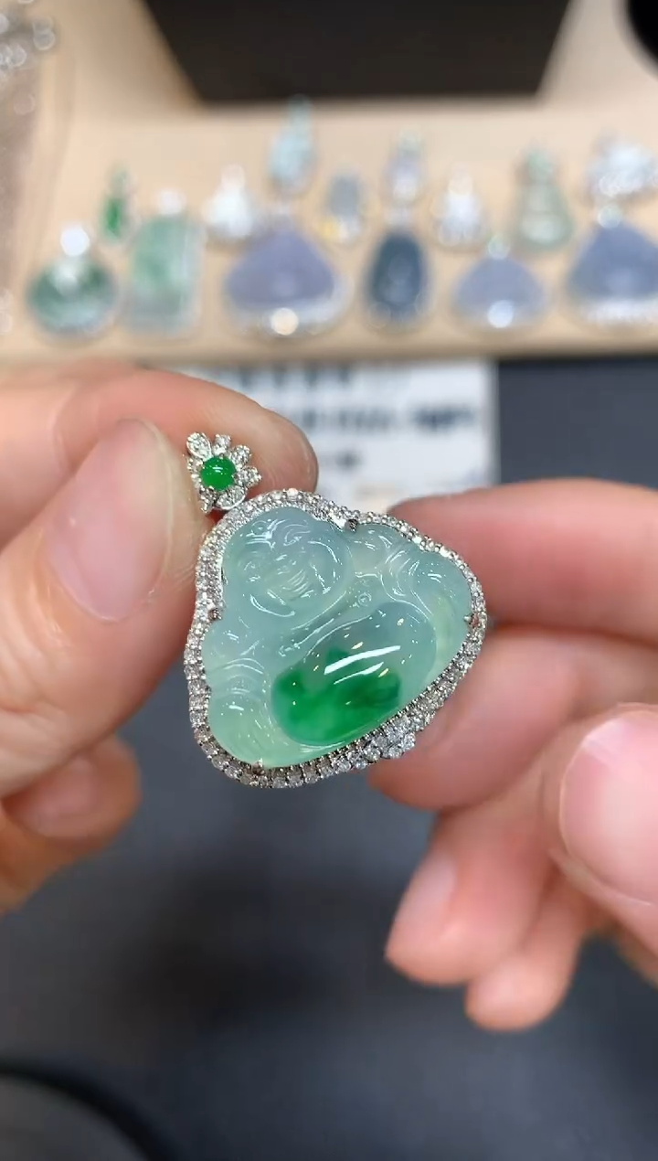 【闪购商品】翡翠吊坠(不含链)18K金镶嵌佛公【无服务费