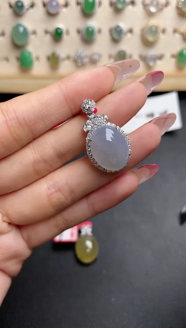 【闪购商品】翡翠吊坠(赠链)银S925镶嵌一物一证一礼盒