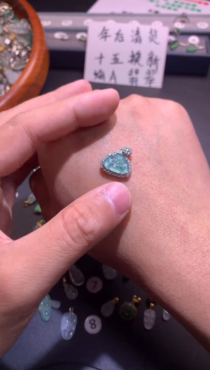 【闪购商品】翡翠吊坠(不含链)银S925镶嵌1