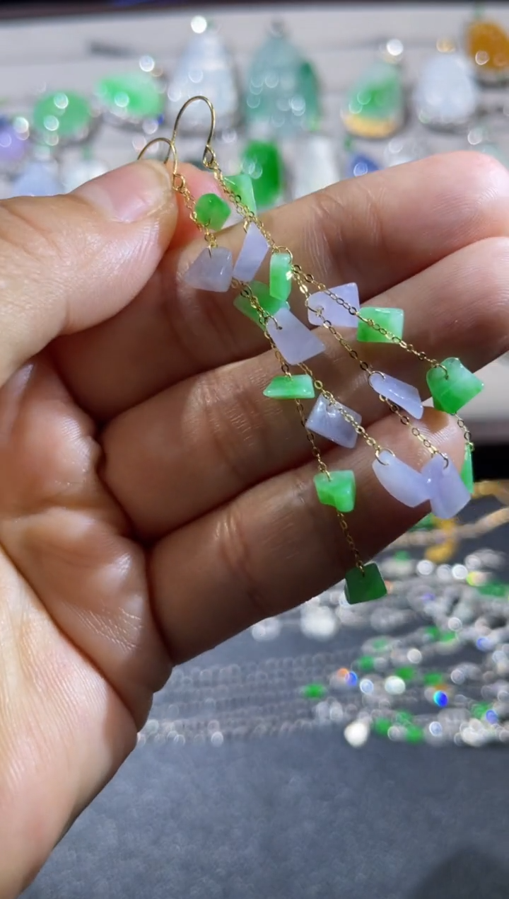 翡翠18K金镶嵌耳饰翡翠