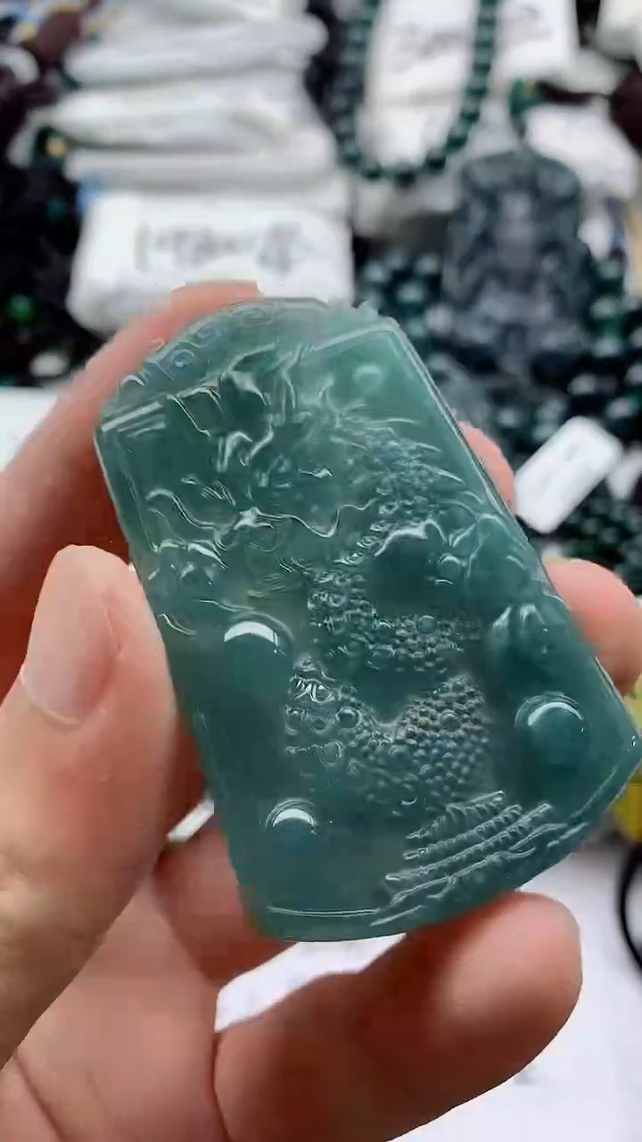 翡翠未镶嵌颈饰888