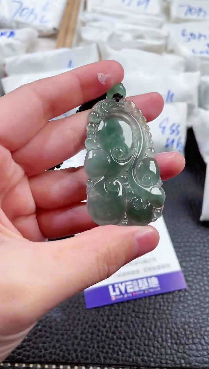 【闪购商品】翡翠颈饰未镶嵌00006950