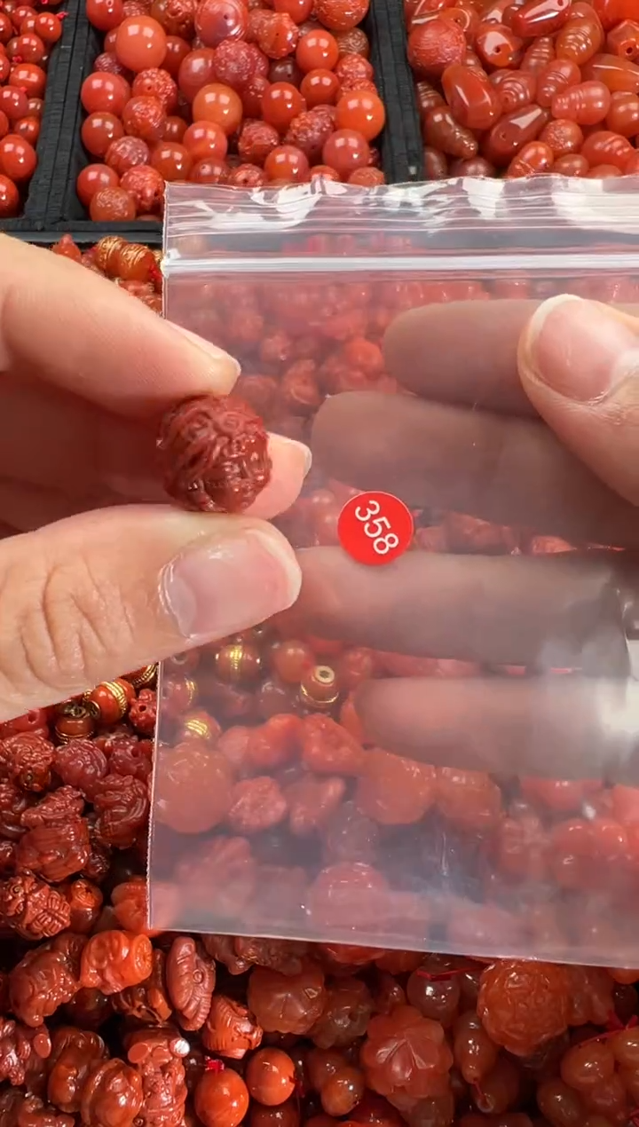 【闪购商品】南红玛瑙颈饰未镶嵌4